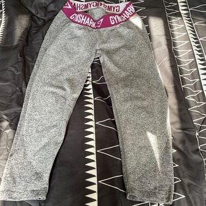 Gymshark Grey & Maroon Cropped Flex Leggings Size Medium